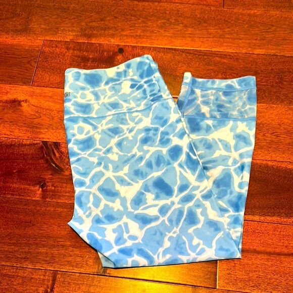Victoria Sport Blue Water Pattern Leggings Size Large - Picture 1 of 8
